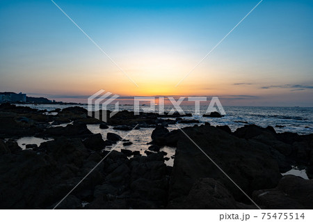 野島崎、最南端の朝焼け 野島崎、最南端の朝焼け 75475514