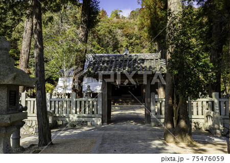 由加神社　中門　岡山県和気町 75476059