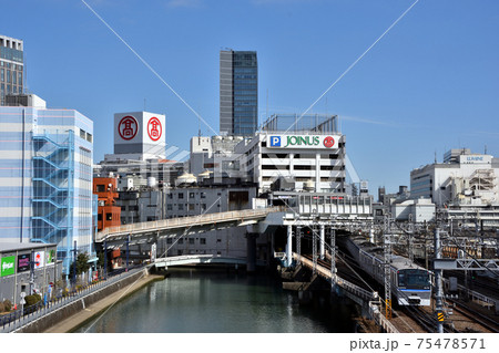 相鉄本線の横浜駅 相鉄本線の横浜駅 75478571