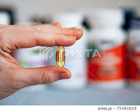Vitamin D3, Omega or Evening Primula capsule 75481629