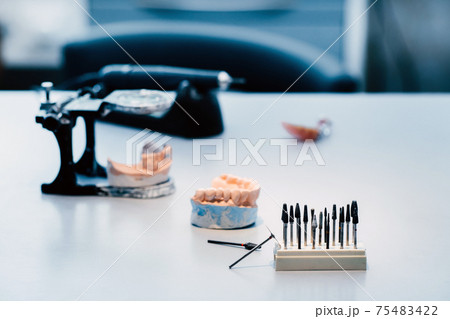 Grinding tools and drills for dental technicians 75483422