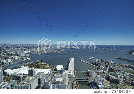 横浜ランドマークタワー展望室から 北東方向 パシフィコ横浜方面 横浜ランドマークタワー展望室から 北東方向 パシフィコ横浜方面 75484287