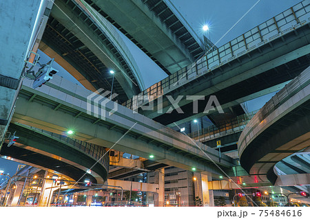 阿波座ジャンクションの夜景【大阪市西区】 阿波座ジャンクションの夜景【大阪市西区】 75484616