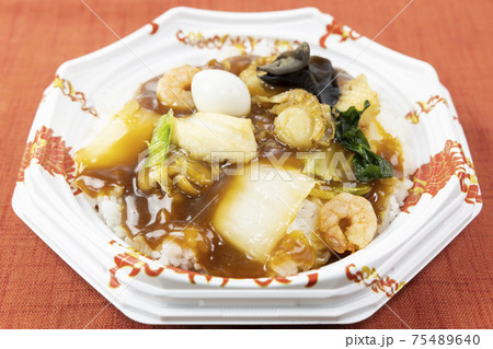 おいしい中華丼弁当 おいしい中華丼弁当 75489640