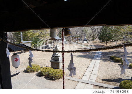 武田信玄の命により山本勘助らによって縄張りがされた、穴城(あなじろ)冬の小諸城址・懐古園(鹿島神社) 武田信玄の命により山本勘助らによって縄張りがされた、穴城(あなじろ)冬の小諸城址・懐古園(鹿島神社) 75493098