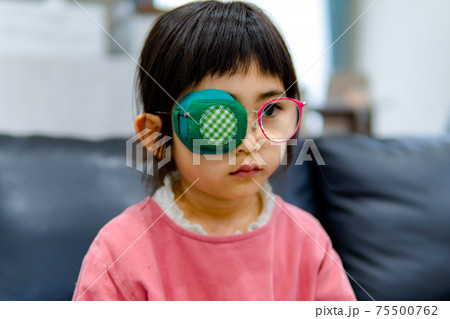 子供　弱視　アイパッチ 75500762