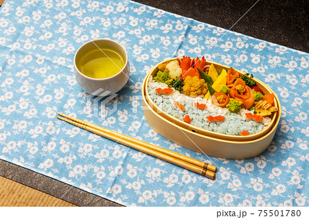 きんぎょのかわいいキャラ弁 bento きんぎょのかわいいキャラ弁 bento 75501780