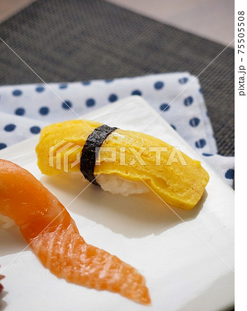 寿司 食べ物 フード 75505508