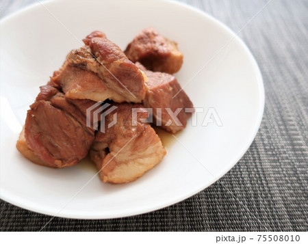 豚肩肉のおいしい煮込み 豚肩肉のおいしい煮込み 75508010