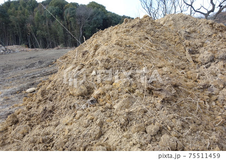 根混じり土 根混じり土 75511459