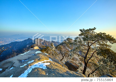 冬 登山 水落山 75515864
