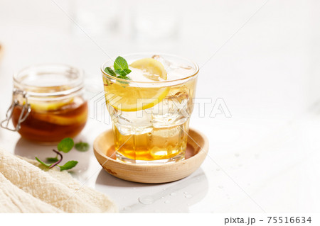 Homemade Iced Tea and Lemonade with Mint 75516634