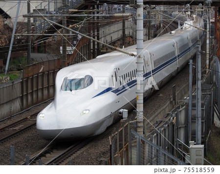 新幹線N700S J7編成 山科付近にて 新幹線N700S J7編成 山科付近にて 75518559