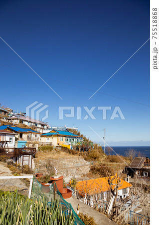 Mukho Nongoldam-gil seaside village in Donghae, Korea Mukho Nongoldam-gil seaside village in Donghae, Korea 75518868