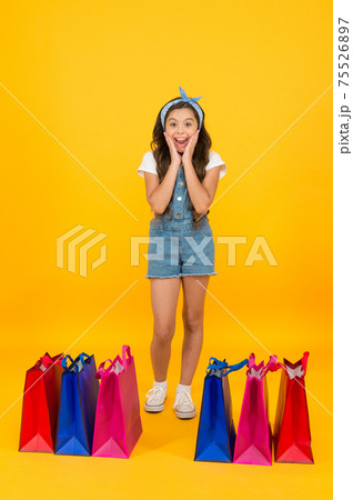 Shocking discount. Shopping day. Fashion boutique. Shocking discount. Shopping day. Fashion boutique. 75526897