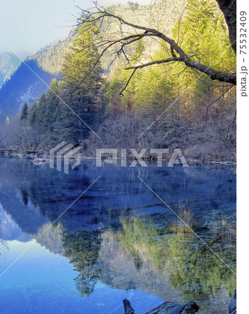 中国四川省・九寨溝 五花海 / Five-Colored Lake, Jiuzhaigou, CN 中国四川省・九寨溝 五花海 / Five-Colored Lake, Jiuzhaigou, CN 75532409