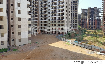 建設中のインドの高層マンション 建設中のインドの高層マンション 75532532
