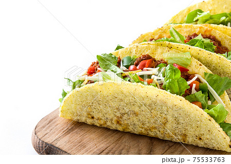 Traditional Mexican tacos with meat and vegetables 75533763