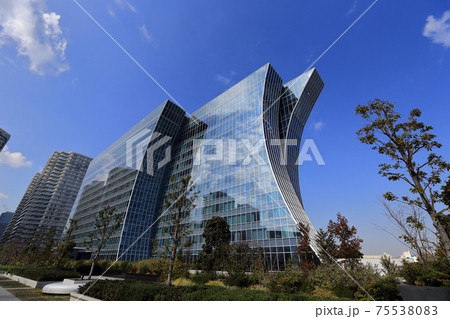 横浜　みなとみらいの風景　 75538083