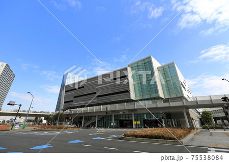 横浜　みなとみらいの風景　パシフィコ横浜ノース 75538084