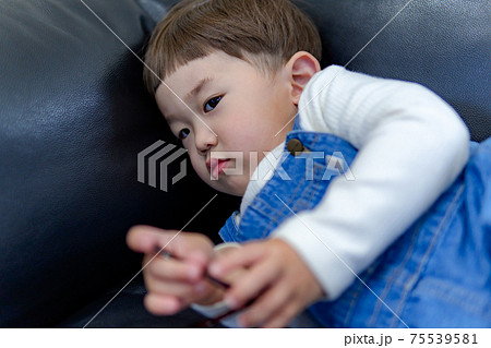 イヤイヤ期の子供 男の子 イヤイヤ期の子供 男の子 75539581