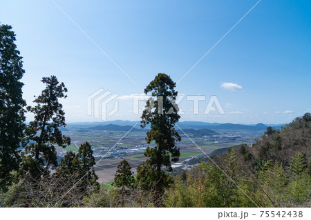 観音正寺から見た景色(滋賀県の繖山) 観音正寺から見た景色(滋賀県の繖山) 75542438
