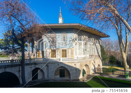 Upper marble terrace with Baghdad Kiosk in Topkapi Palace, Istanbul Upper marble terrace with Baghdad Kiosk in Topkapi Palace, Istanbul 75545656