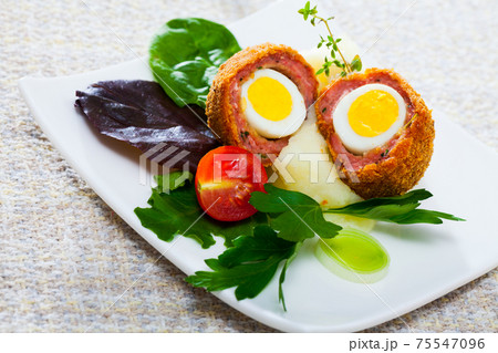 Scotch eggs with vegetables Scotch eggs with vegetables 75547096
