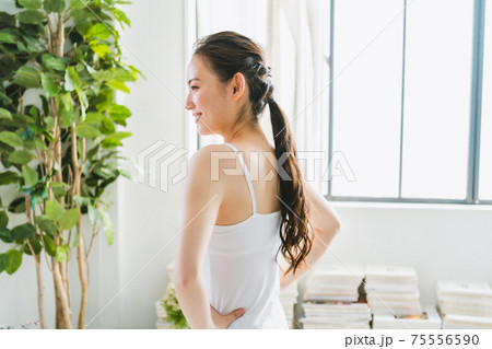 20代美容 75556590