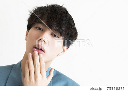 かっこいい男性のポートレートの写真素材 かっこいい男性のポートレートの写真素材