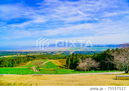 白木峰から見る雲仙普賢岳 白木峰から見る雲仙普賢岳 75557527