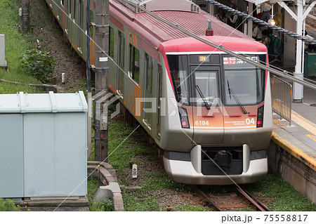 東急大井町線6000系の電車 75558817