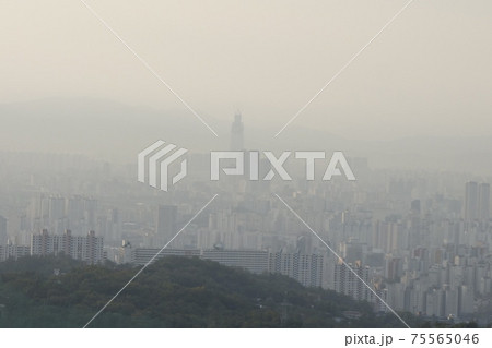 夕焼け 日没 夕暮れ 75565046