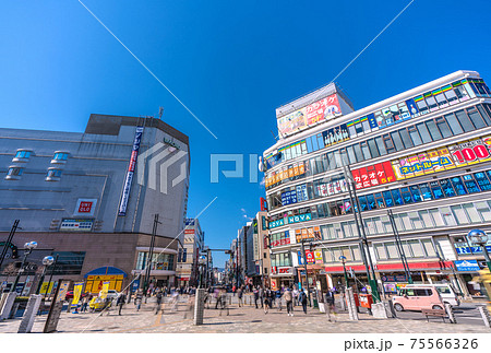 日本の神奈川都市景観 本厚木駅前などを望む(借りて住みたい街第1位にランクイン…) 日本の神奈川都市景観 本厚木駅前などを望む(借りて住みたい街第1位にランクイン…) 75566326