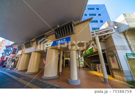日本の神奈川都市景観 本厚木駅前などを望む(借りて住みたい街第1位にランクイン…) 日本の神奈川都市景観 本厚木駅前などを望む(借りて住みたい街第1位にランクイン…) 75566759