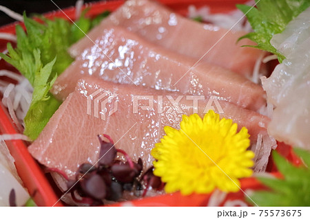 刺身盛り合わせ（中トロ） 75573675