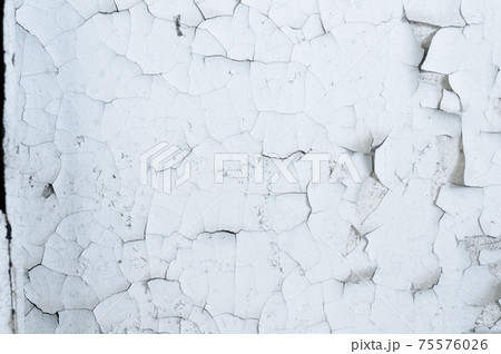 Horizontal background of old dirty faded effect cracked white Horizontal background of old dirty faded effect cracked white 75576026