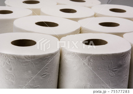 Toilet paper rolls 75577283