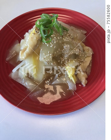 野菜と胡麻のあんかけ、妻の手作り家庭料理、家庭で楽しむ夕ご飯、幸せ家族 75582600