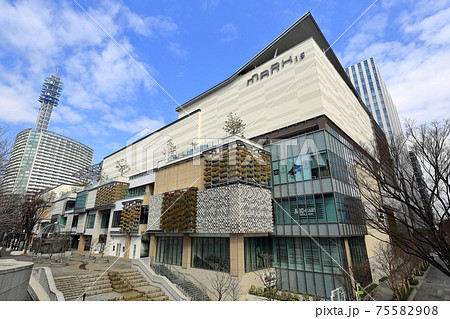 横浜　みなとみらいの都市風景　MARK IS みなとみらい 75582908