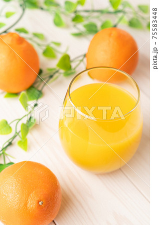 オレンジジュース 75583448