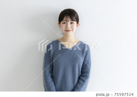 清潔感のある女性 75597514