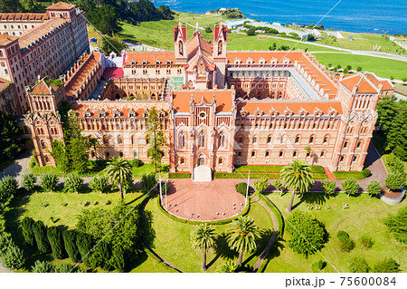 Comillas Pontifical University, Spain 75600084