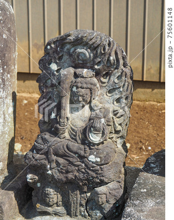 埼玉県さいたま市・丸ヶ崎観音堂の馬乗り馬頭観音 75601148