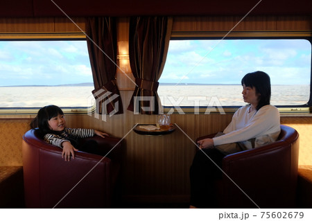 雄大なオーストラリアの開拓精神にふれる魅惑の大陸横断鉄道の旅　インディアン・パシフィック号（Indi 75602679