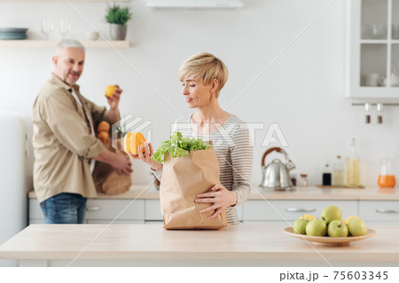 Cooking dinner for family and shopping groceries for home, healthy lifestyle and delivery food Cooking dinner for family and shopping groceries for home, healthy lifestyle and delivery food 75603345