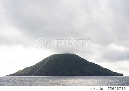 八丈島　島　自然　離島　伊豆諸島　風景　リゾート　ワーケーション　観光　旅行 75606756