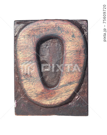 wooden O typeface 75609720