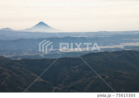 金峯山より望む開聞岳 金峯山より望む開聞岳 75615303