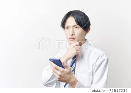 ビジネスマン 考える ビジネスマン 考える 75617235